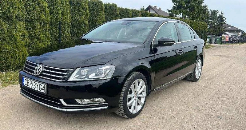 Volkswagen Passat cena 40500 przebieg: 226318, rok produkcji 2011 z Iłowa małe 121